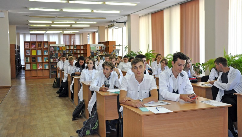 Ласкаво просимо, першокурсники!