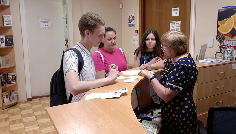 У Бібліотеці триває прийом навчальної літератури